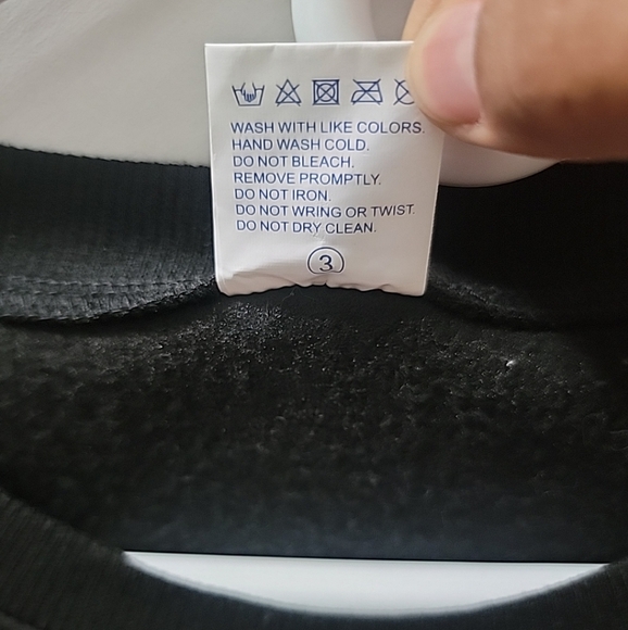 I HEART Taylor Swift BLACK Crewneck Sweatshirt Sz SMALL Oversized - Picture 4 of 4